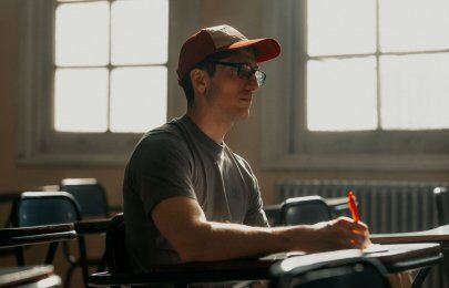 Conteúdo orientador para estudantes: mudanças de 2026 nas autorizações de trabalho e limite de vagas no Canadá